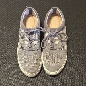 Clarks sneakers, grey woven pattern, 9.5